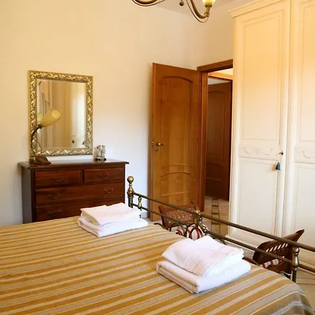 Vila Frande *